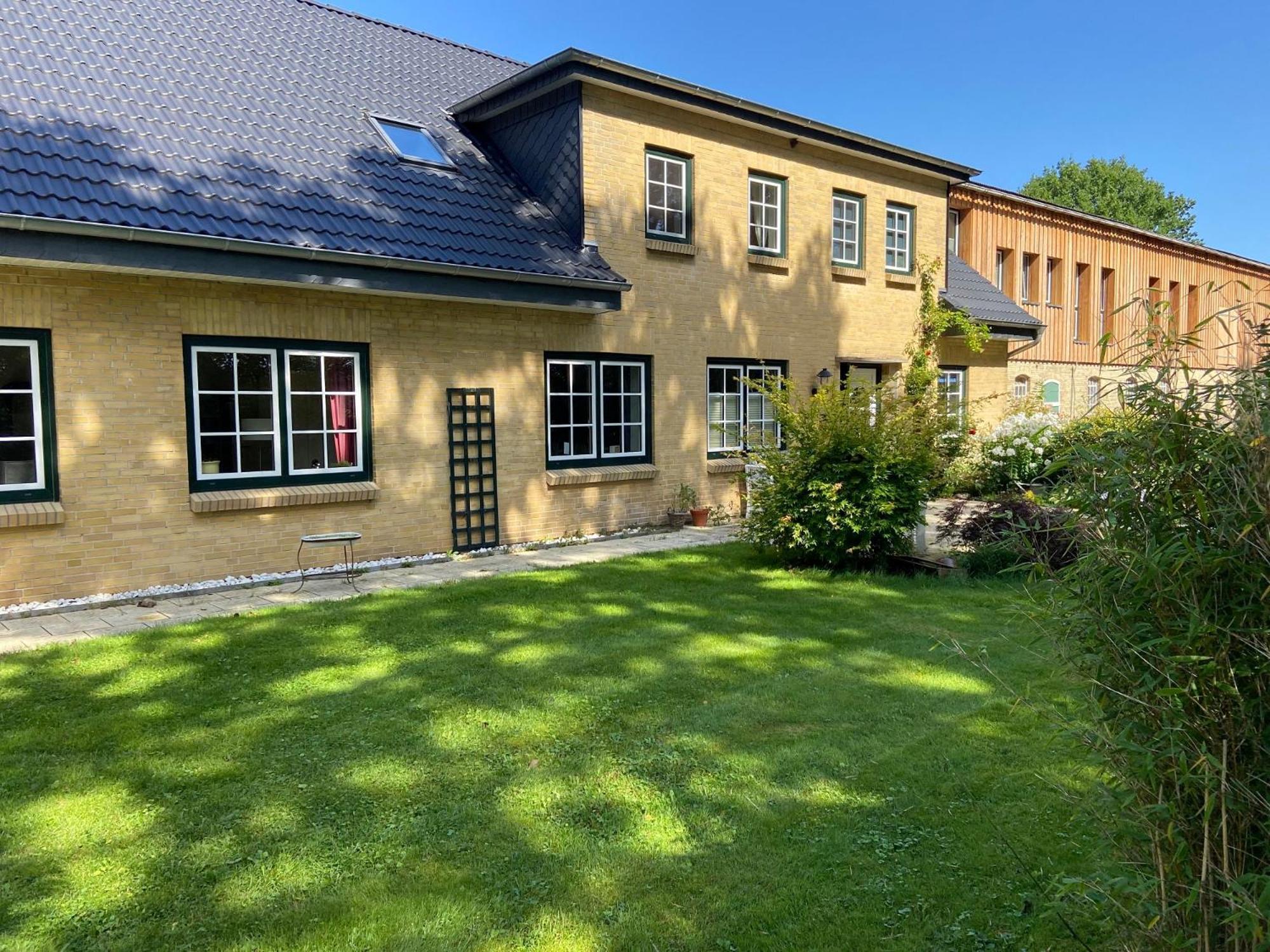 Ferienwohnung Reitanlage Baerenz Selk 외부 사진