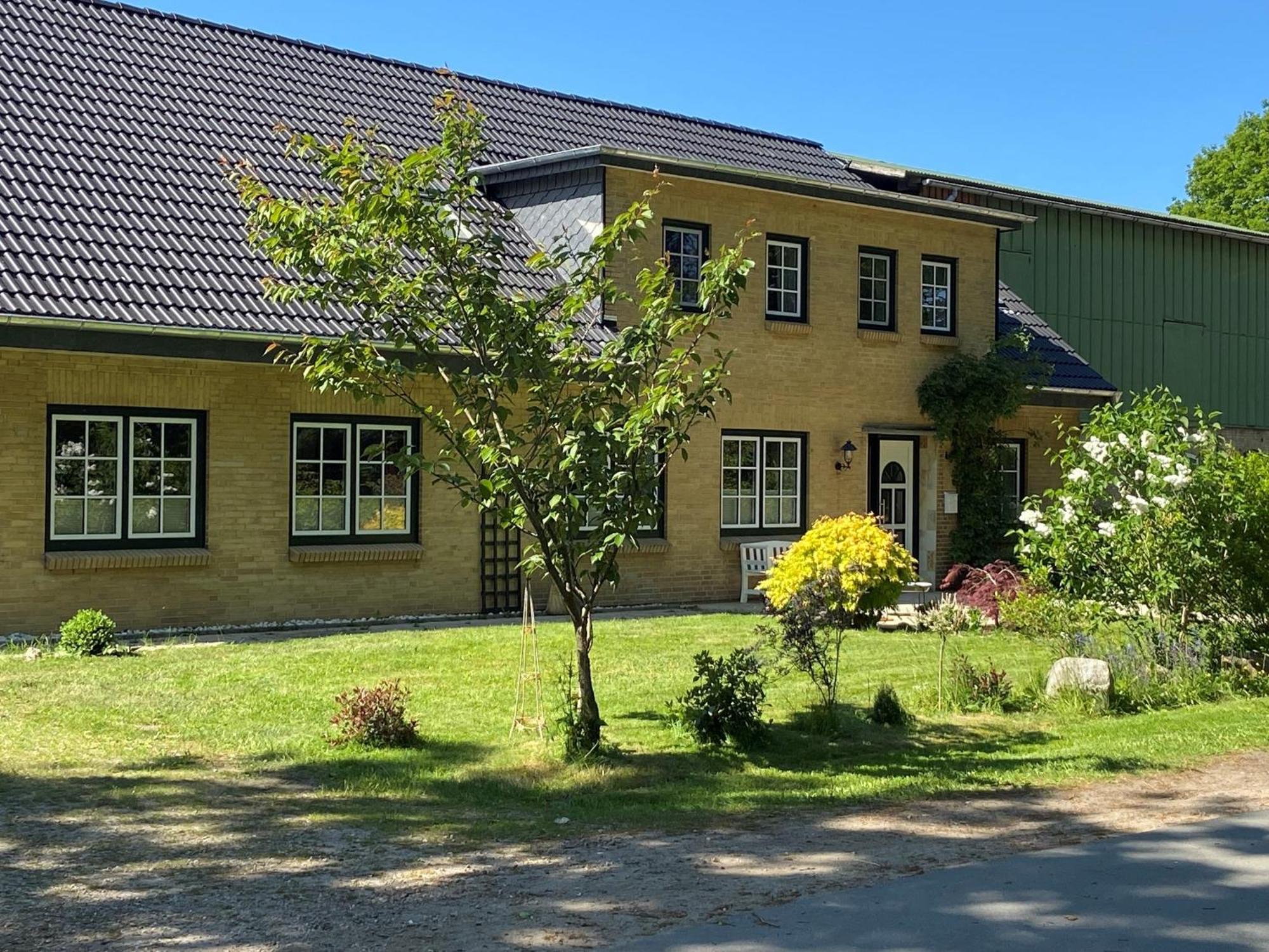 Ferienwohnung Reitanlage Baerenz Selk 외부 사진
